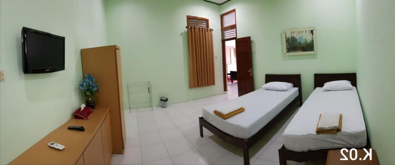 فندق Embe Pitoe Syariah Gejayan Mitra Reddoorz Pakualaman المظهر الخارجي الصورة